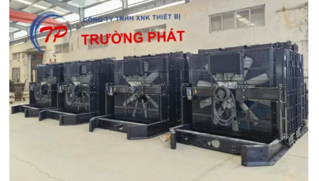 Két nước làm mát máy phát điện